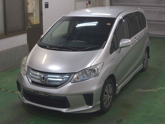 HONDA FREED 2013