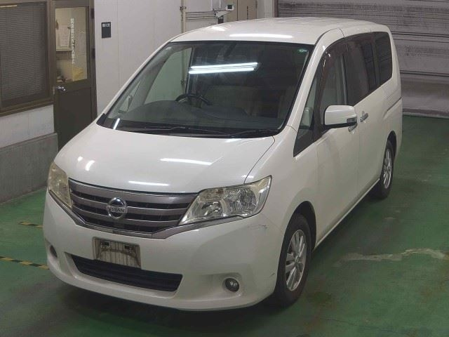 NISSAN SERENA 2011