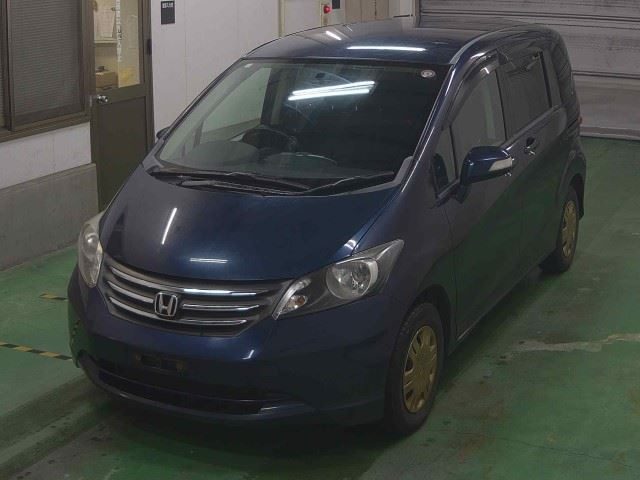 HONDA FREED 2010