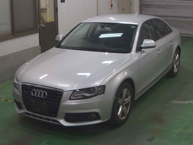 AUDI A4 2008