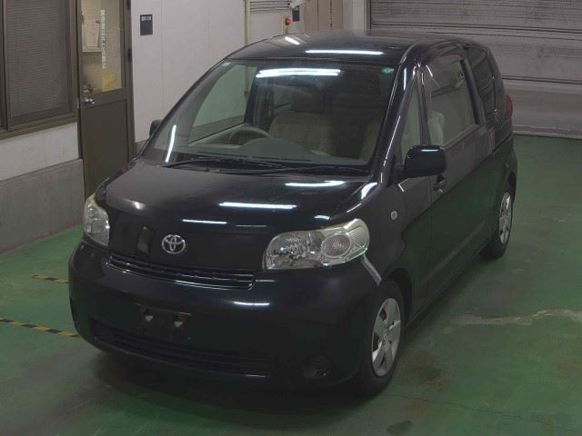 TOYOTA PORTE 2009