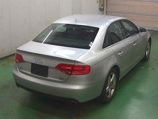 AUDI A4 2008