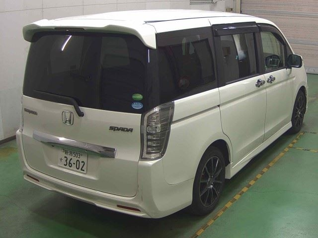 HONDA STEP WAGON 2013
