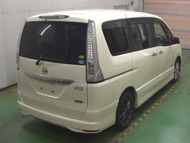 NISSAN SERENA 2012