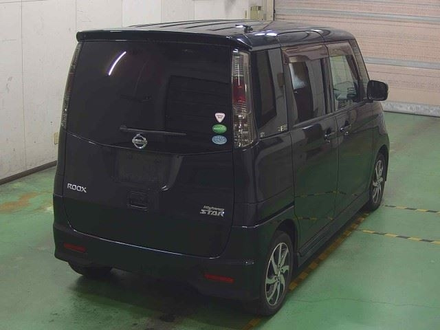 NISSAN ROOX 2012