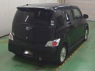 TOYOTA BB 2012