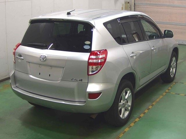 TOYOTA RAV4 2010