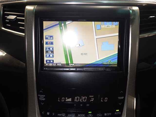 TOYOTA ALPHARD 2011