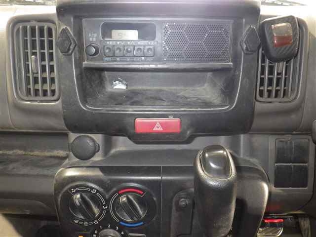 NISSAN CLIPPER VAN 2015