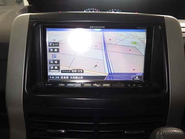 TOYOTA NOAH 2010