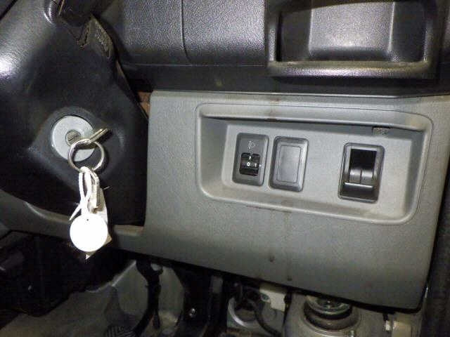 NISSAN CLIPPER VAN 2010