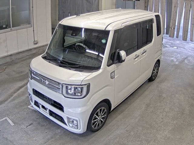 DAIHATSU WAKE 2016