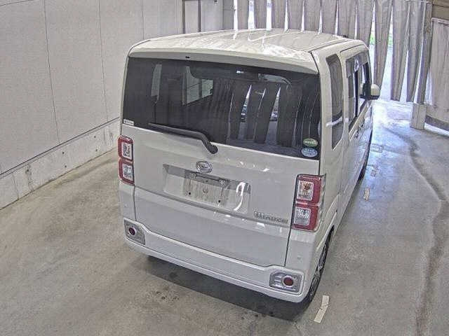 DAIHATSU WAKE 2016