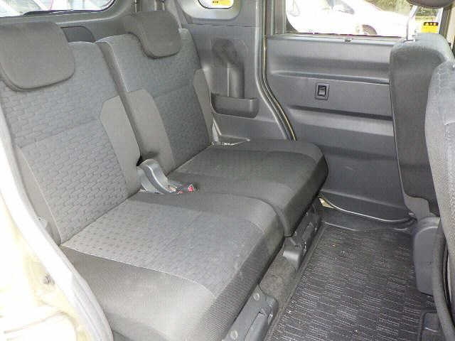 DAIHATSU WAKE 2016