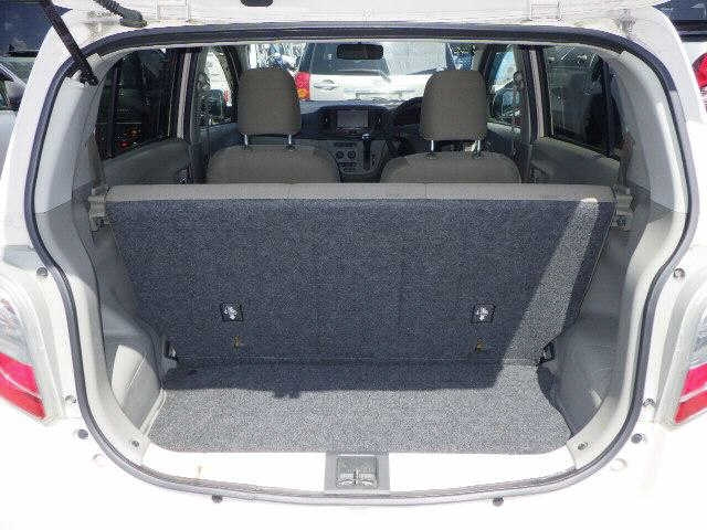 DAIHATSU MIRA E S 2011