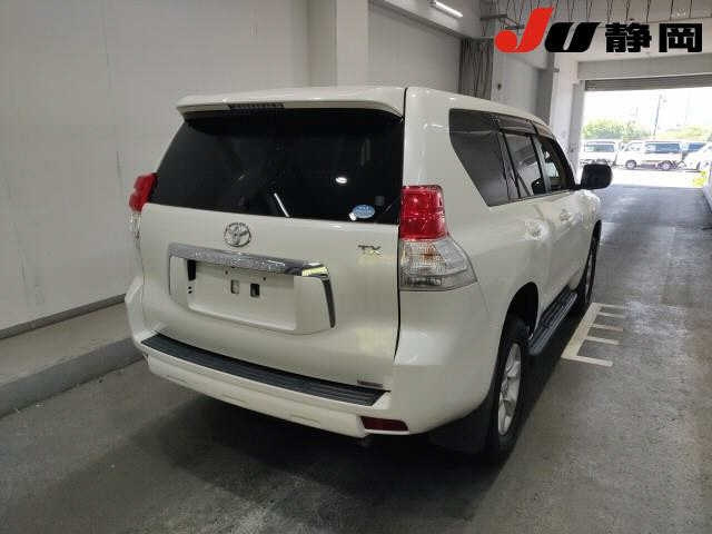 TOYOTA LAND CRUISER PRADO 2013