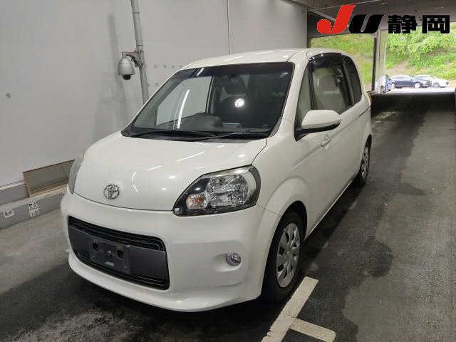TOYOTA PORTE 2016