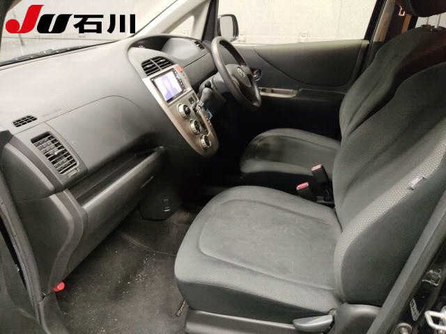 TOYOTA RACTIS 2010