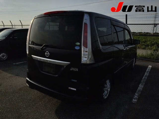 NISSAN SERENA 2012