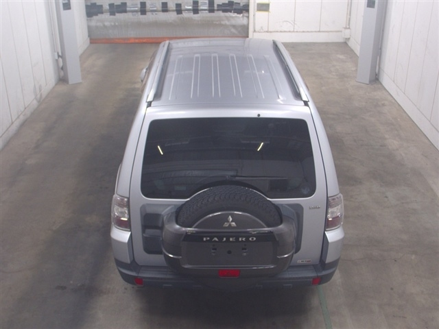 MITSUBISHI PAJERO 2008