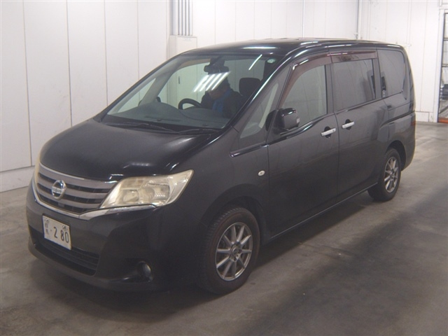 NISSAN SERENA 2011