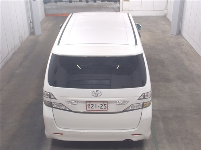 TOYOTA VELLFIRE 2009