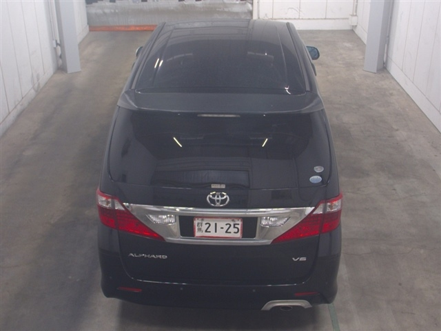 TOYOTA ALPHARD 2009