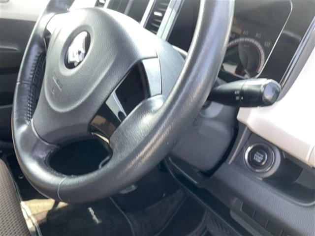 SUZUKI MRWAGON 2014