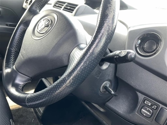TOYOTA BB 2008