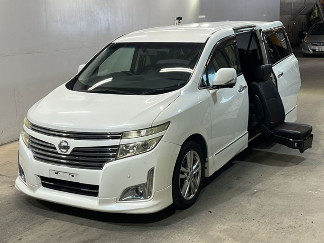 NISSAN ELGRAND 2012
