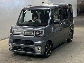 DAIHATSU WAKE 2018