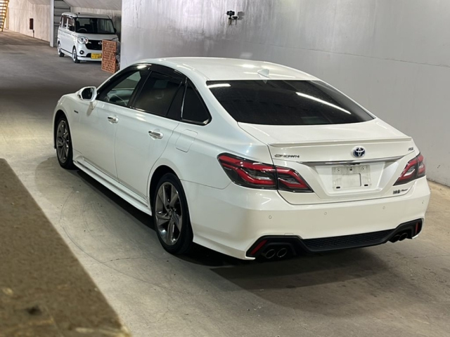 TOYOTA CROWN 2018