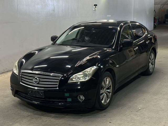 NISSAN FUGA 2014