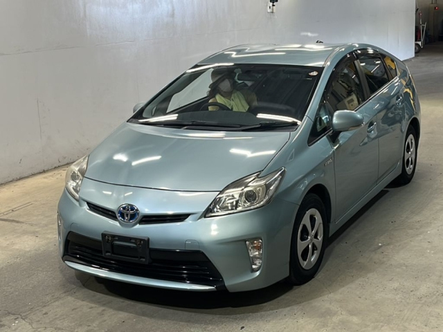 TOYOTA PRIUS 2014