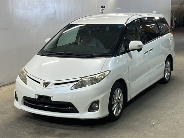 TOYOTA ESTIMA 2010