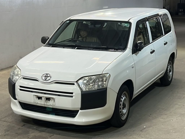 TOYOTA PROBOX 2017