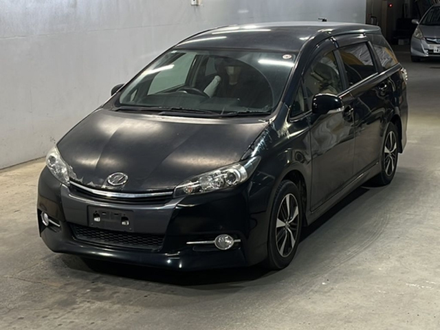 TOYOTA WISH 2012