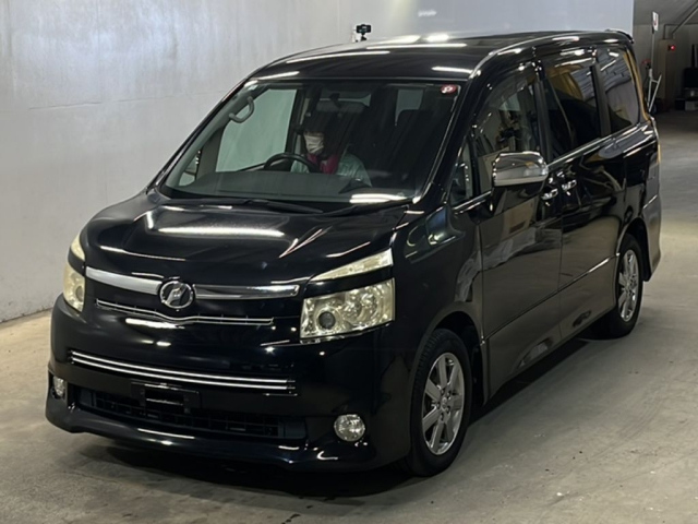 TOYOTA VOXY 2008