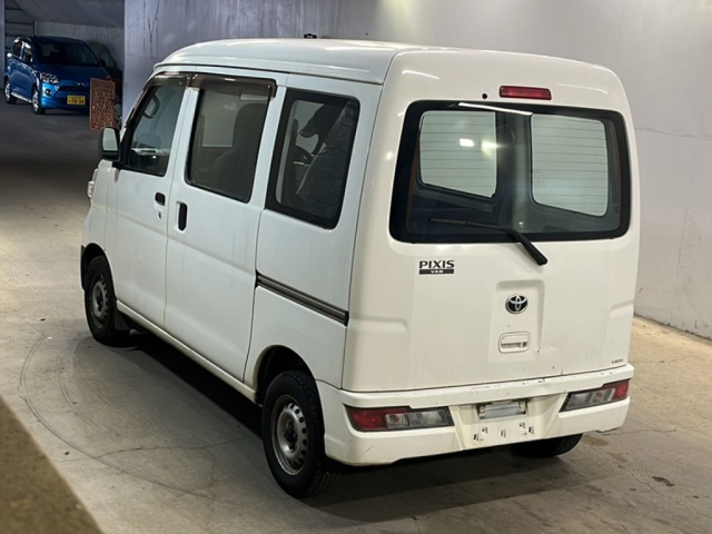 TOYOTA PIXIS VAN 2019