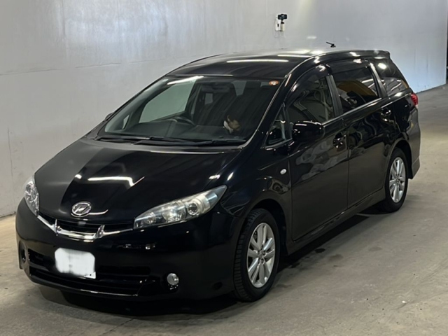 TOYOTA WISH 2011