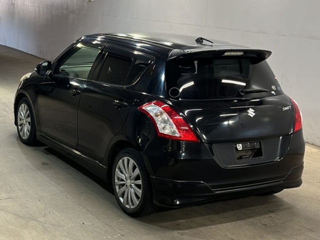 SUZUKI SWIFT 2012