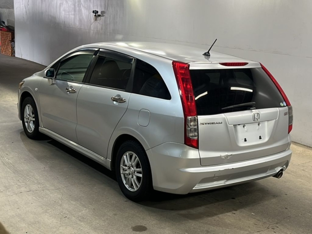 HONDA STREAM 2008