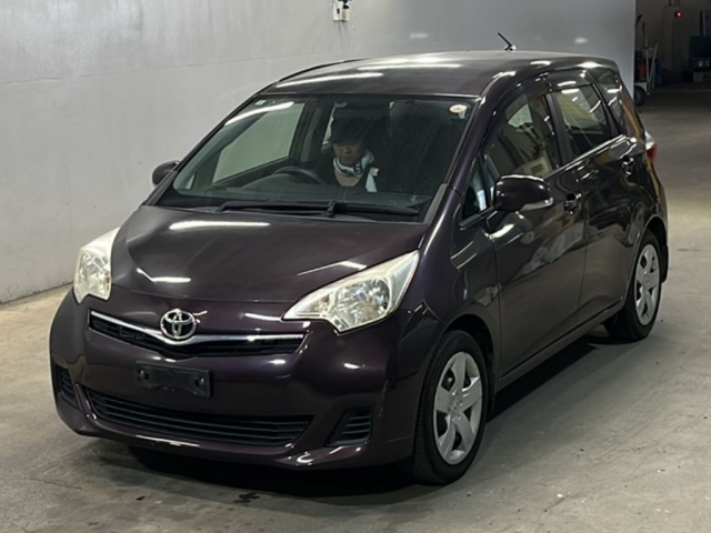 TOYOTA RACTIS 2012