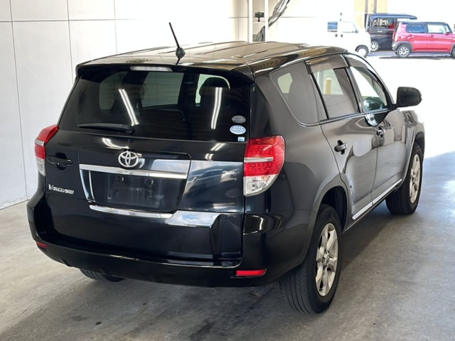 TOYOTA VANGUARD 2011