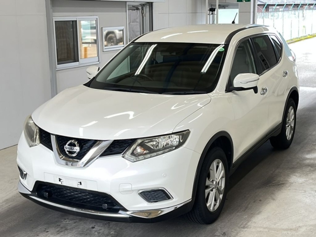 NISSAN X-TRAIL 2015