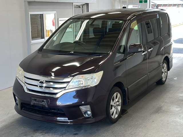 NISSAN SERENA 2011