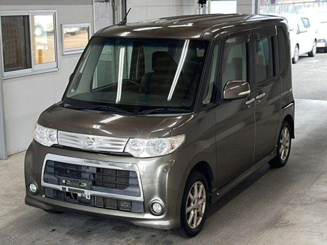 DAIHATSU TANTO 2012
