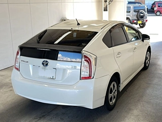 TOYOTA PRIUS 2012
