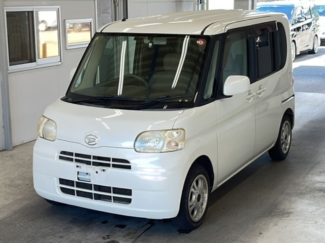 DAIHATSU TANTO 2008
