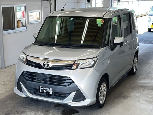 TOYOTA TANK 2017